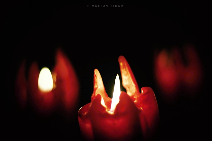Světlo svíček / Light of Candles